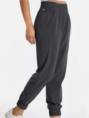 Vuori Villa Black Elastic-Waist Jogger Pants